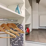 - أغنيس * براغ